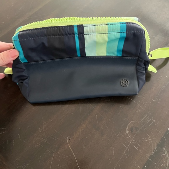 Authentic Lululemon Mind & Body Multi-Use Toiletry Bag  Color: Inkwell - Picture 3 of 10